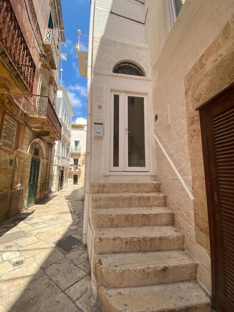 Trame - La Naca Sul Porto Polignano a Mare